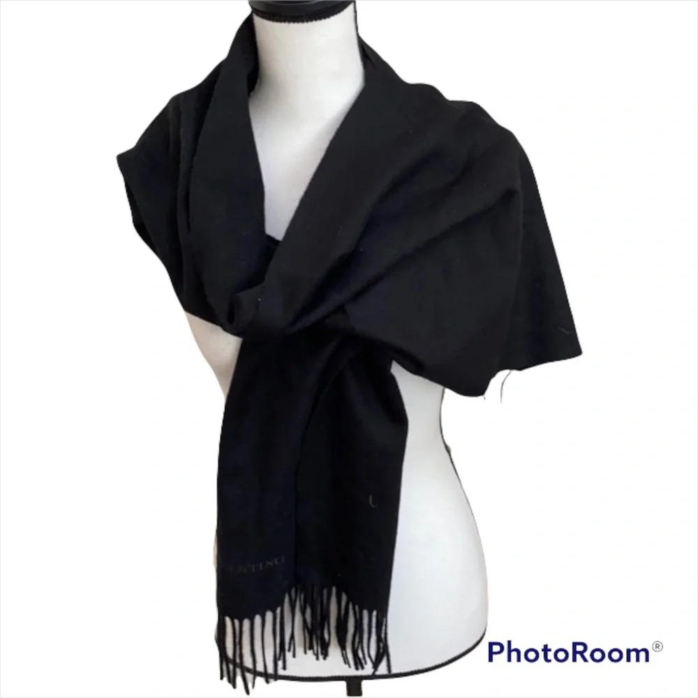 VALENTINO 100% WOOL BLACK SCARF Size OS